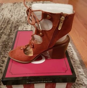 CIRCUS BY SAM EDELMANKIERA SANDAL